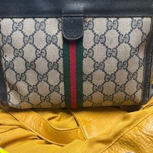Gucci Beige and Black Messenger Bag with Red and Green Stripe Gently Used